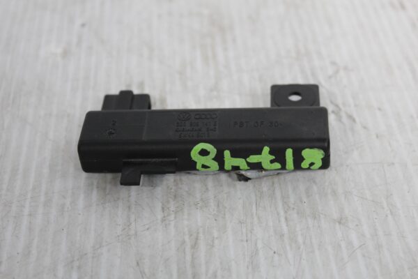 Porsche 955 957 9PA Cayenne Antenna Airel 95564710100, 3D0909141E