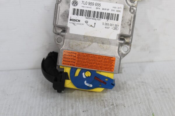 Porsche 955 957 Cayenne SRS Airbag Module Control Unit 95561821910, 95561821911