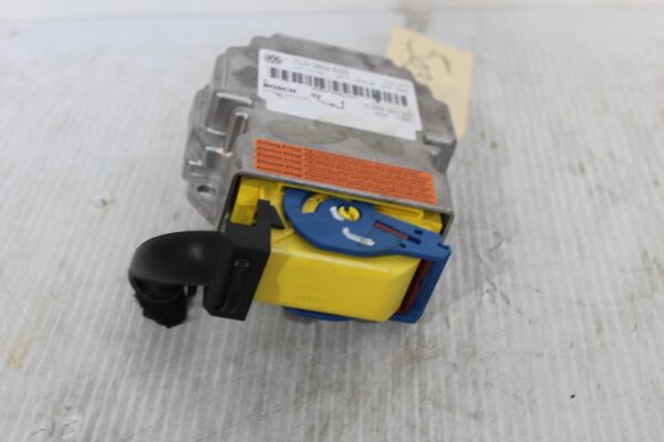 Porsche 955 957 Cayenne SRS Airbag Module Control Unit 95561821910, 95561821911