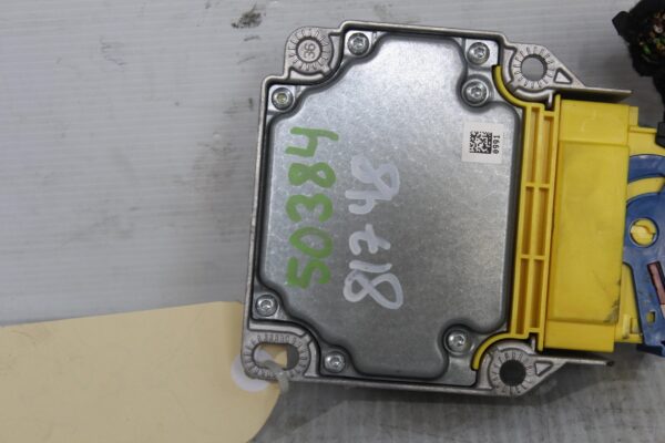 Porsche 955 957 Cayenne SRS Airbag Module Control Unit 95561821910, 95561821911