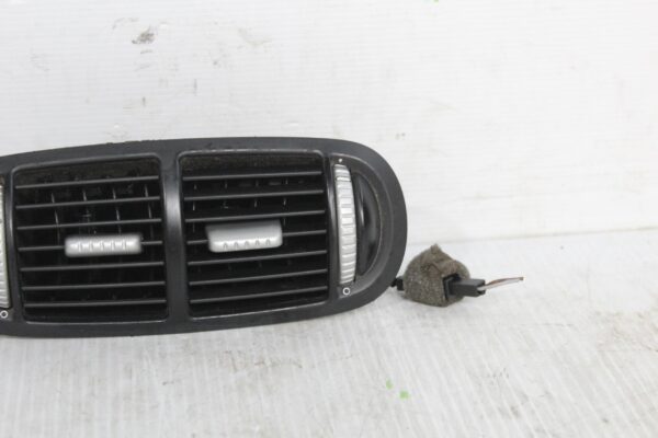 Porsche 955 957 9PA Cayenne Rear Centre Aircon AC Vent 95555226303, 7L5819203C
