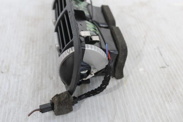 Porsche 955 957 9PA Cayenne Rear Centre Aircon AC Vent 95555226303, 7L5819203C