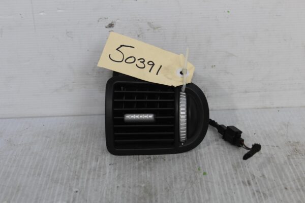 Porsche 957 955 9PA Right AC Aircon Vent Assembly 7L5819704B