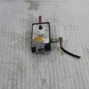 Porsche 957 Cayenne TV Antenna Ariel Right 95564726200, 7L5035225G - Image 2