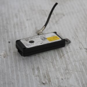 Porsche 957 Cayenne TV Antenna Ariel LEFT 95564726100, 7L5035225F - Image 2