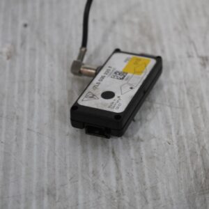 Porsche 957 Cayenne TV Antenna Ariel LEFT 95564726100, 7L5035225F - Image 5