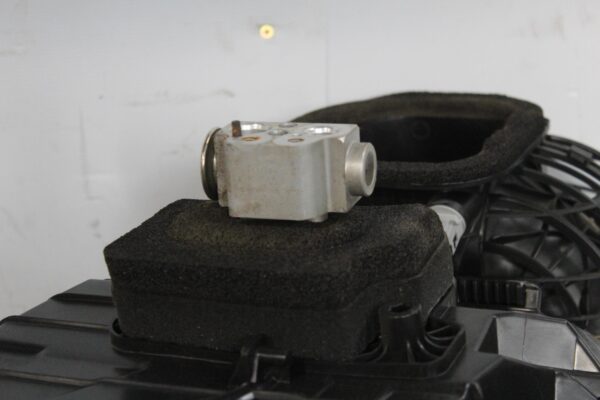 Porsche 955 957 Cayenne Heater Core Box Assembly 7L0820005