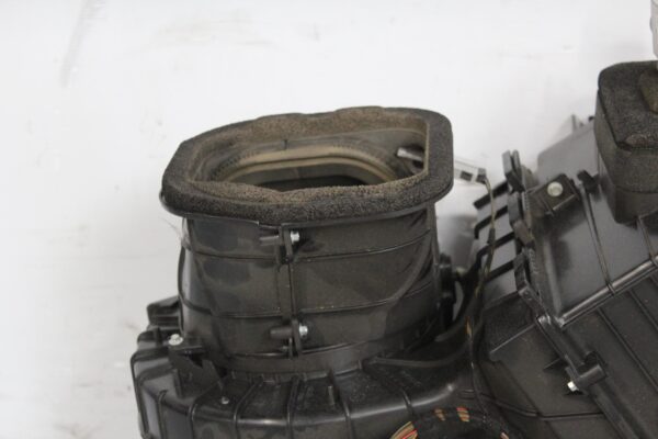 Porsche 955 957 Cayenne Heater Core Box Assembly 7L0820005