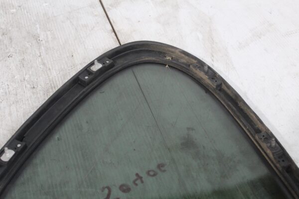 Porsche 955 957 Cayenne Rear Left Quarter Window Glass 95554311225, 95554311263
