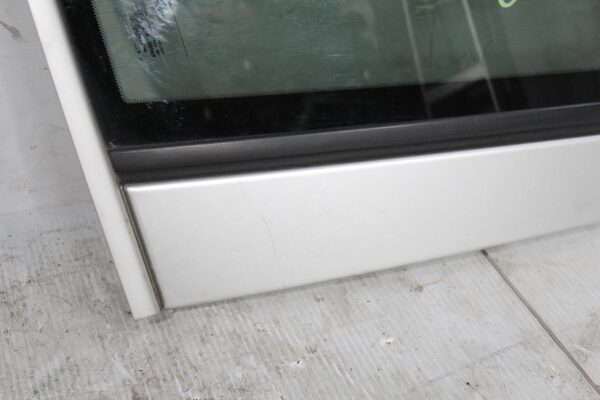 Porsche 955 957 Cayenne Rear Left Quarter Window Glass 95554311225, 95554311263