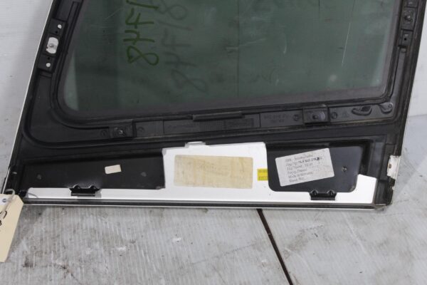 Porsche 955 957 Cayenne Rear Left Quarter Window Glass 95554311225, 95554311263