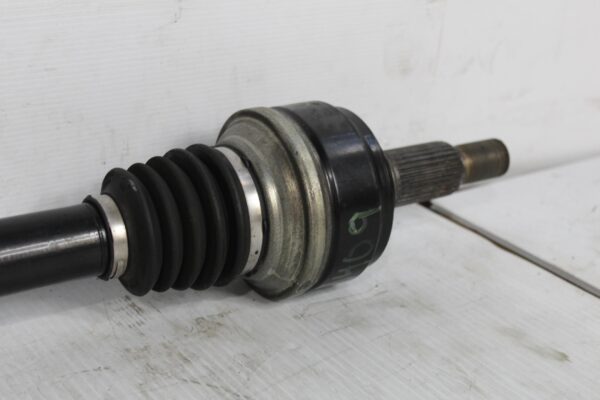 Porsche 958 Cayenne 3.0L Rear Driveshaft Axle 95833202430, 95833202432
