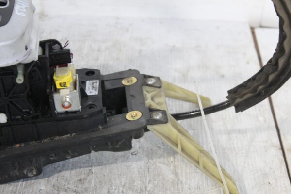 Porsche 955 957 Cayenne Turbo Gear Selector Mechanism 95542601101, 7L5713025H