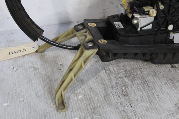 Porsche 955 957 Cayenne Turbo Gear Selector Mechanism 95542601101, 7L5713025H