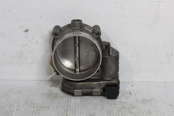Porsche 957 Cayenne Turbo S Throttle Body 94860511600