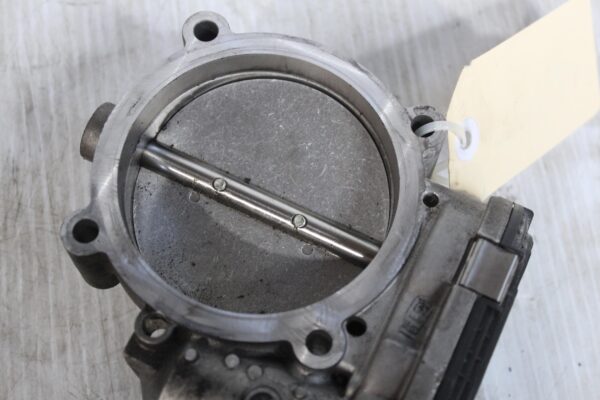 Porsche 957 Cayenne Turbo S Throttle Body 94860511600