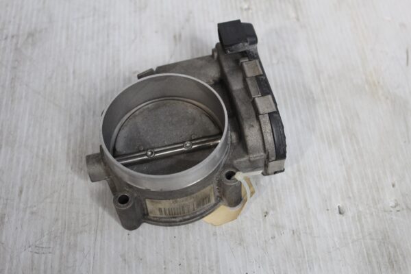 Porsche 957 Cayenne Turbo S Throttle Body 94860511600