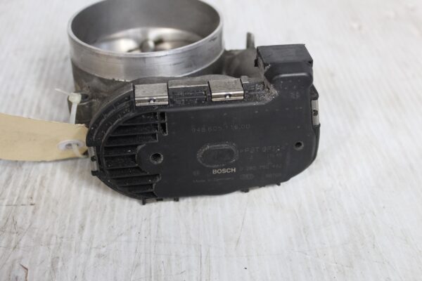 Porsche 957 Cayenne Turbo S Throttle Body 94860511600