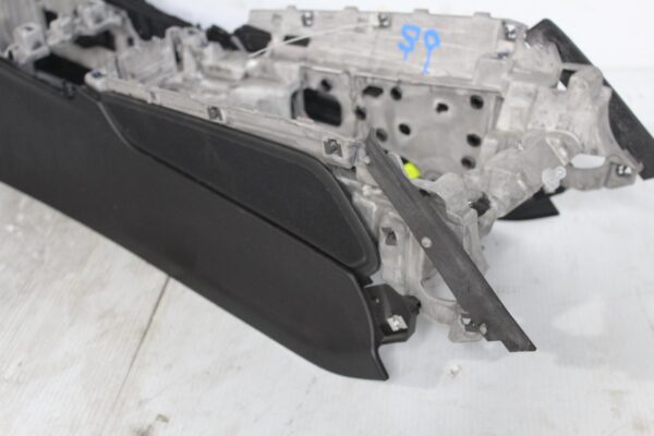 Porsche 95B Macan Centre Console 95B863239D, 95B863241