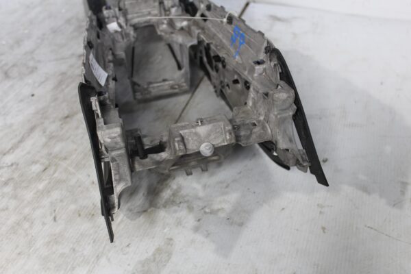 Porsche 95B Macan Centre Console 95B863239D, 95B863241