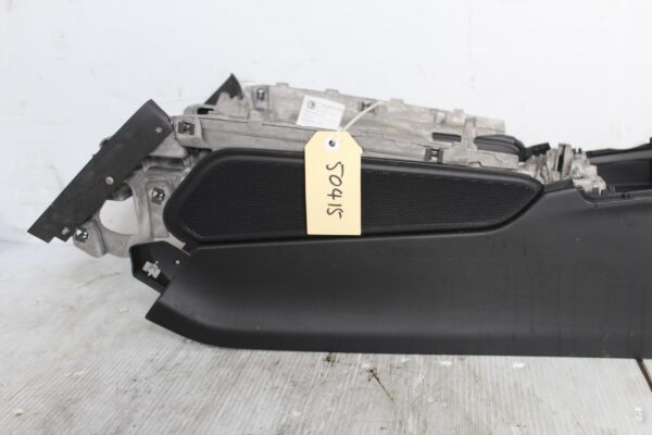 Porsche 95B Macan Centre Console 95B863239D, 95B863241