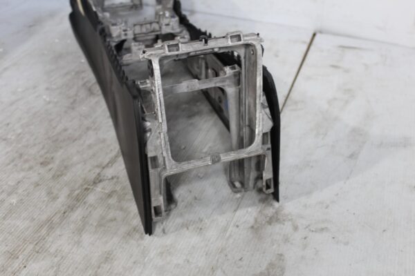 Porsche 95B Macan Centre Console 95B863239D, 95B863241