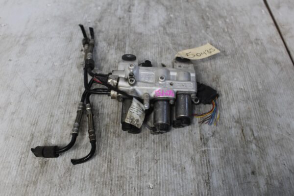 Porsche 955 957 Cayenne Front Suspension Levelling Valve Block 95835903000