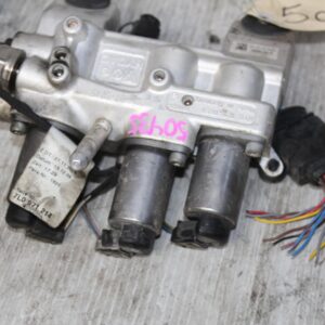 Porsche 955 957 Cayenne Front Suspension Levelling Valve Block 95835903000 - Image 2