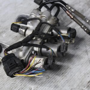 Porsche 955 957 Cayenne Front Suspension Levelling Valve Block 95835903000 - Image 11