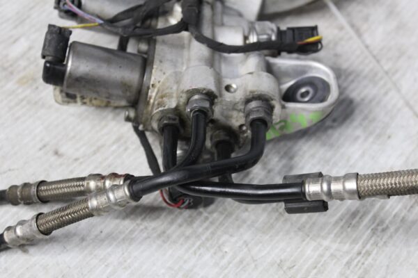 Porsche 955 957 Cayenne Front Suspension Levelling Valve Block 95835903000