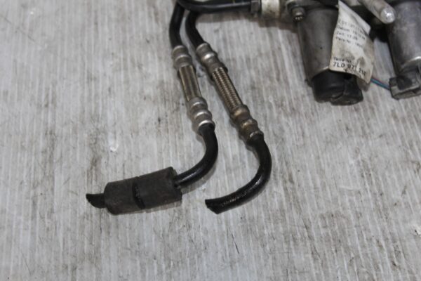 Porsche 955 957 Cayenne Front Suspension Levelling Valve Block 95835903000