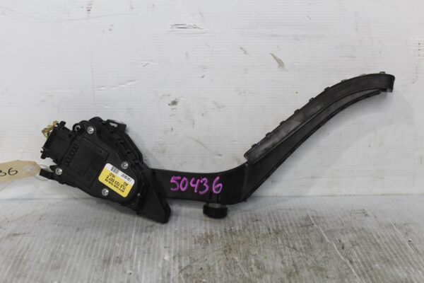 Porsche 9PA 955 957 Cayenne Accelerator Throttle Pedal 95542302450, 7L0723507E
