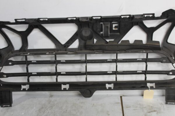 Porsche 958 92A Cayenne Front Centre Grille 95850568301, 7P5807683F