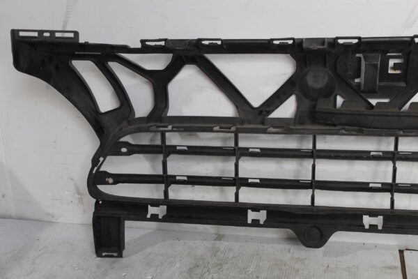 Porsche 958 92A Cayenne Front Centre Grille 95850568301, 7P5807683F