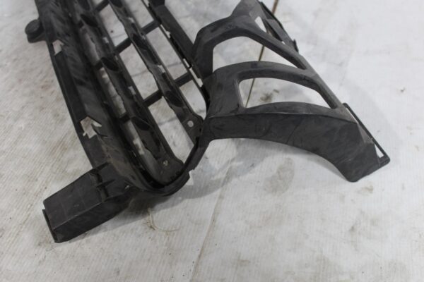 Porsche 958 92A Cayenne Front Centre Grille 95850568301, 7P5807683F