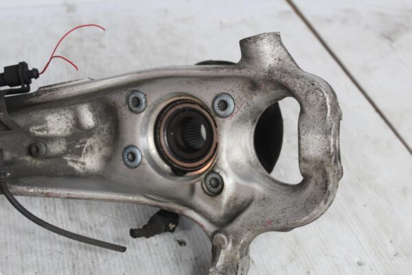 Porsche 958 92A Cayenne Front Left Knuckle w Hub 95834115500, 95834115501