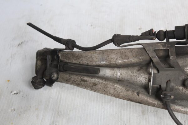 Porsche 958 92A Cayenne Front Left Knuckle w Hub 95834115500, 95834115501