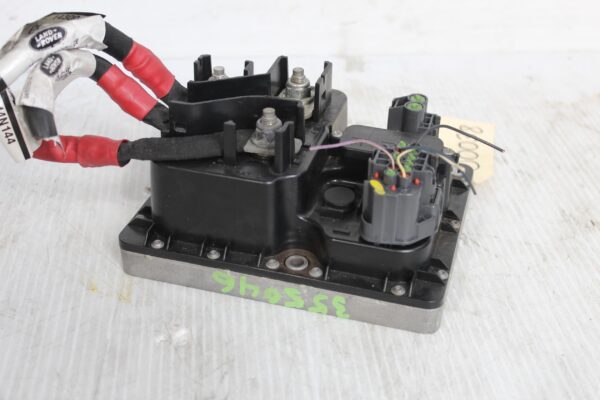 Range Rover Sport L494 Power Supply Distribution Box LR044877, LR067365