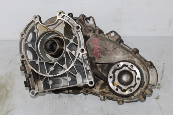 Range Rover Sport L494 TDV6 Gearbox Transfer Case LR050773, LR117533