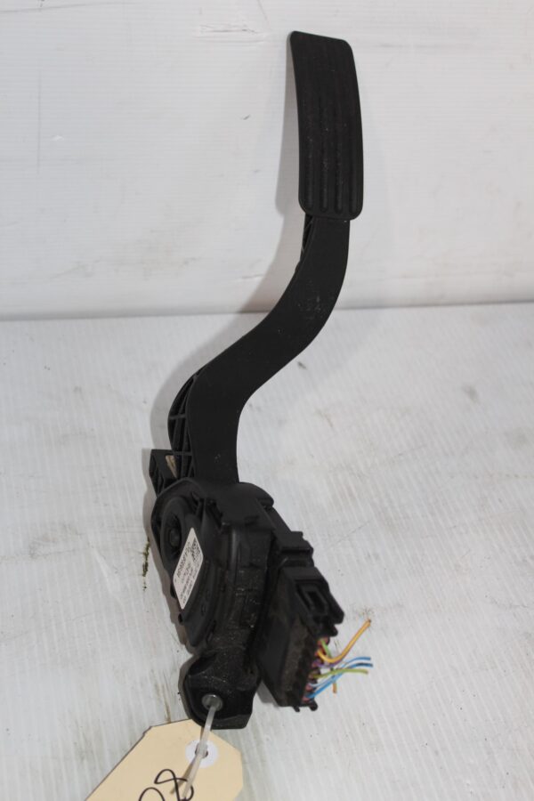 Range Rover Sport L494 Accelerator Throttle Pedal LR037833, LR046110, CPLA9F836BA, CPLA9F836BB