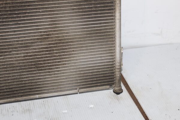 Range Rover Sport L494 3.0L Auxiliary Radiator Cooler LR062430, LR106644