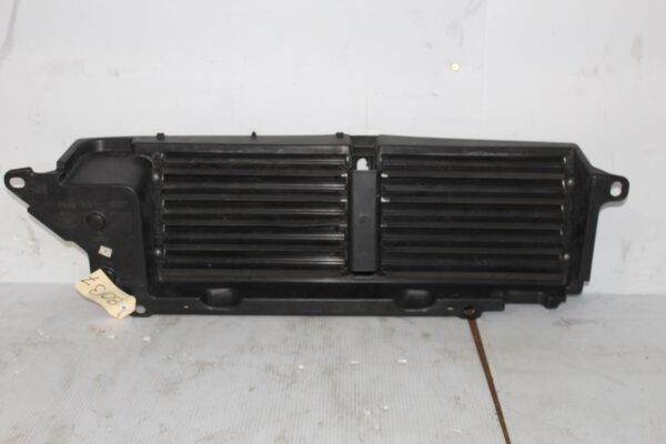 Range Rover Sport L494 Radiator Air Shutter Guide LR043742, LR102691