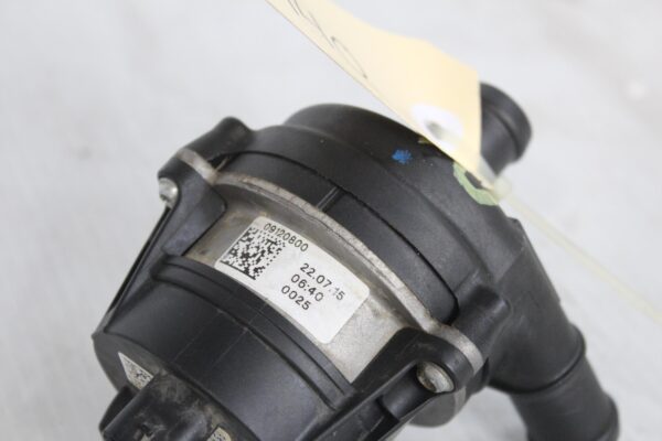 Range Rover Sport L494 Auxiliary Additional Coolant Pump LR088318, LR095160