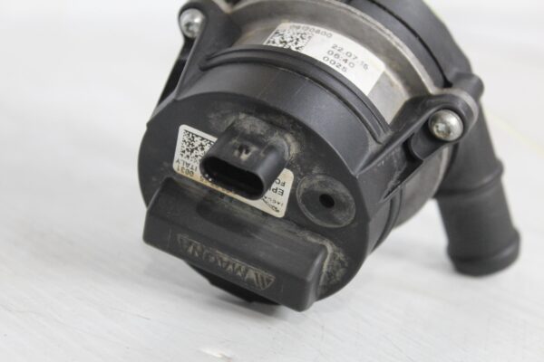 Range Rover Sport L494 Auxiliary Additional Coolant Pump LR088318, LR095160