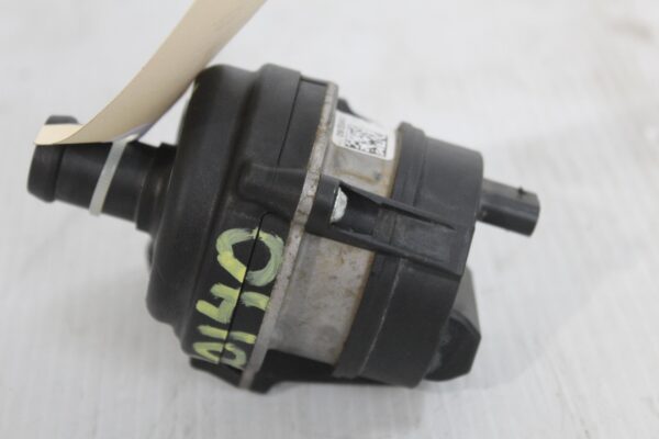 Range Rover Sport L494 Auxiliary Additional Coolant Pump LR088318, LR095160