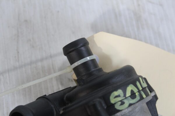 Range Rover Sport L494 Auxiliary Additional Coolant Pump LR088318, LR095160
