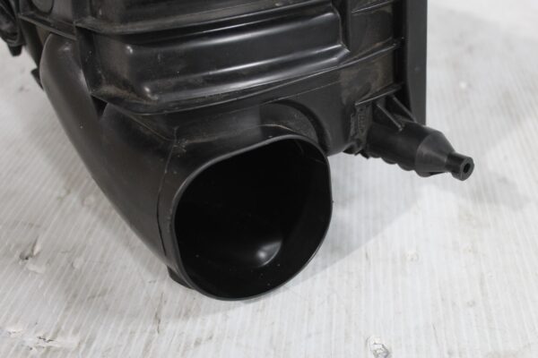 Range Rover Sport L494 Right Air Intake Box LR036428, LR095789