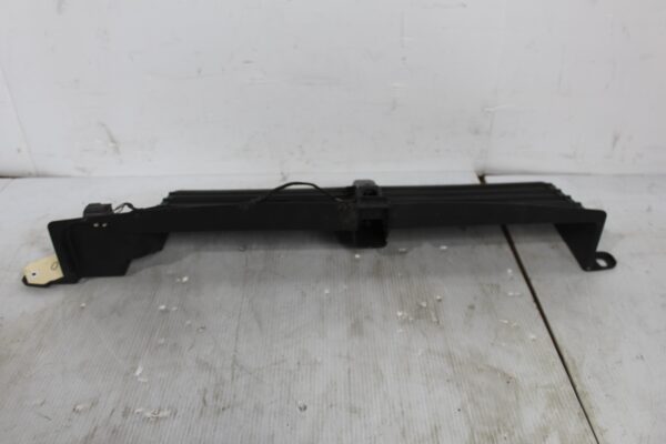 Range Rover Sport L494 Radiator Air Shutter Guide LR043742, LR102691