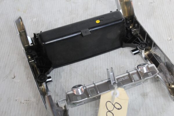 Range Rover Sport L494 Centre Console End Trim Finisher LR055989, DK6267448AC