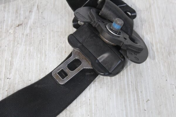 Range Rover Sport L494 Front Left Seat Belt Pre-tensioner LR047678, LR076645